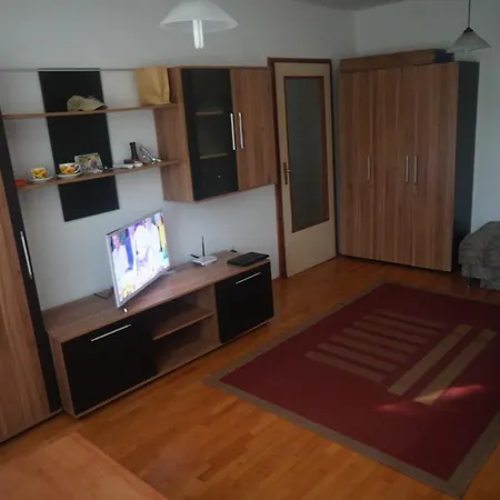 Apartman Elena Maria Luiza Burgasz